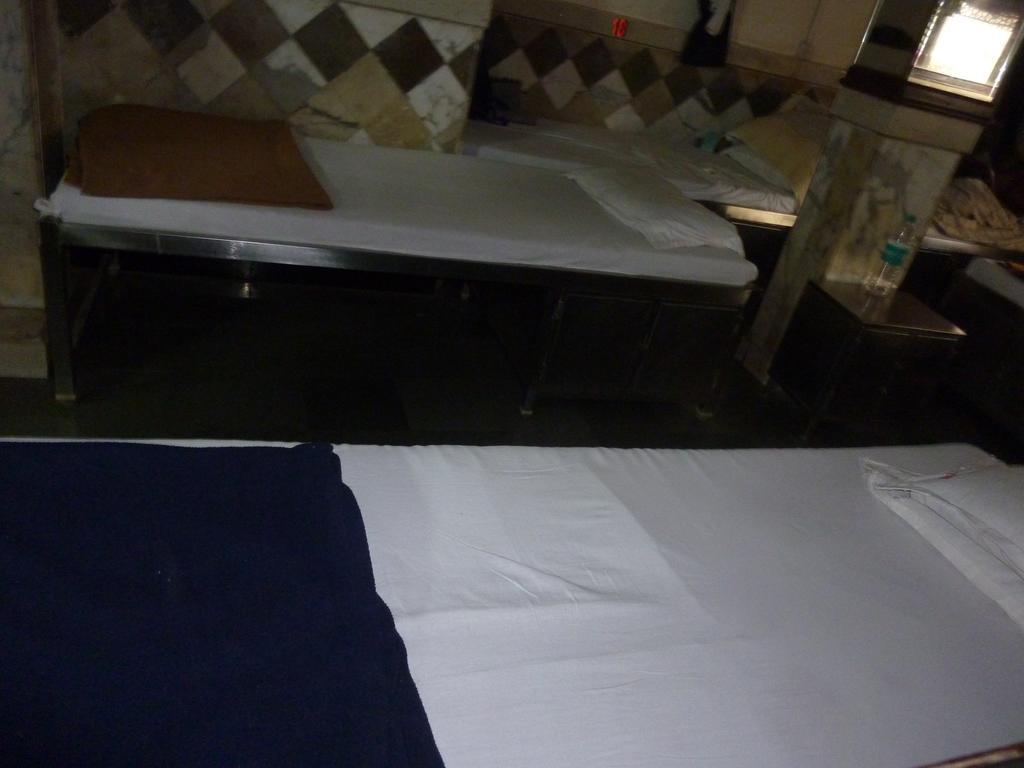 Yadgar Guest House 뭄바이 외부 사진