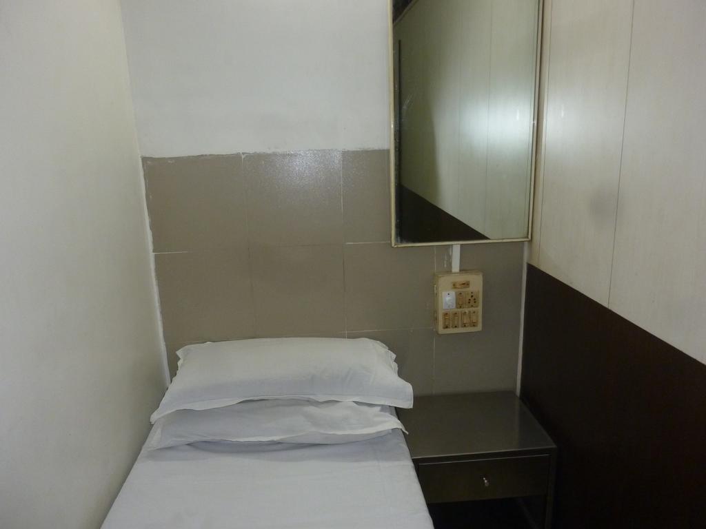 Yadgar Guest House 뭄바이 외부 사진