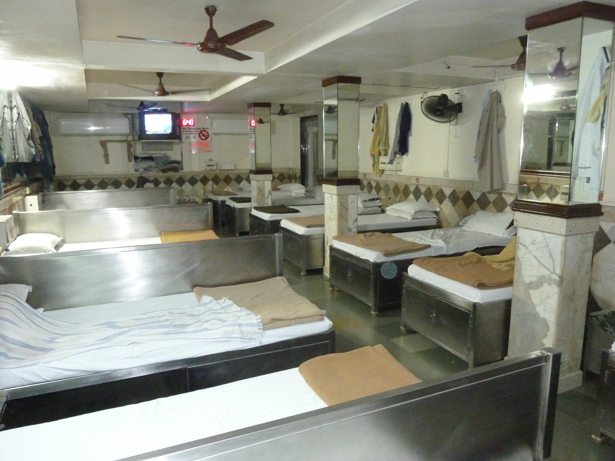 Yadgar Guest House 뭄바이 외부 사진